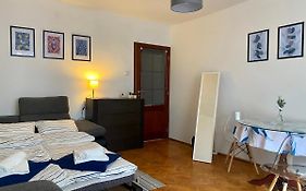 Twarda 66 pokoje w centrum Warszawy